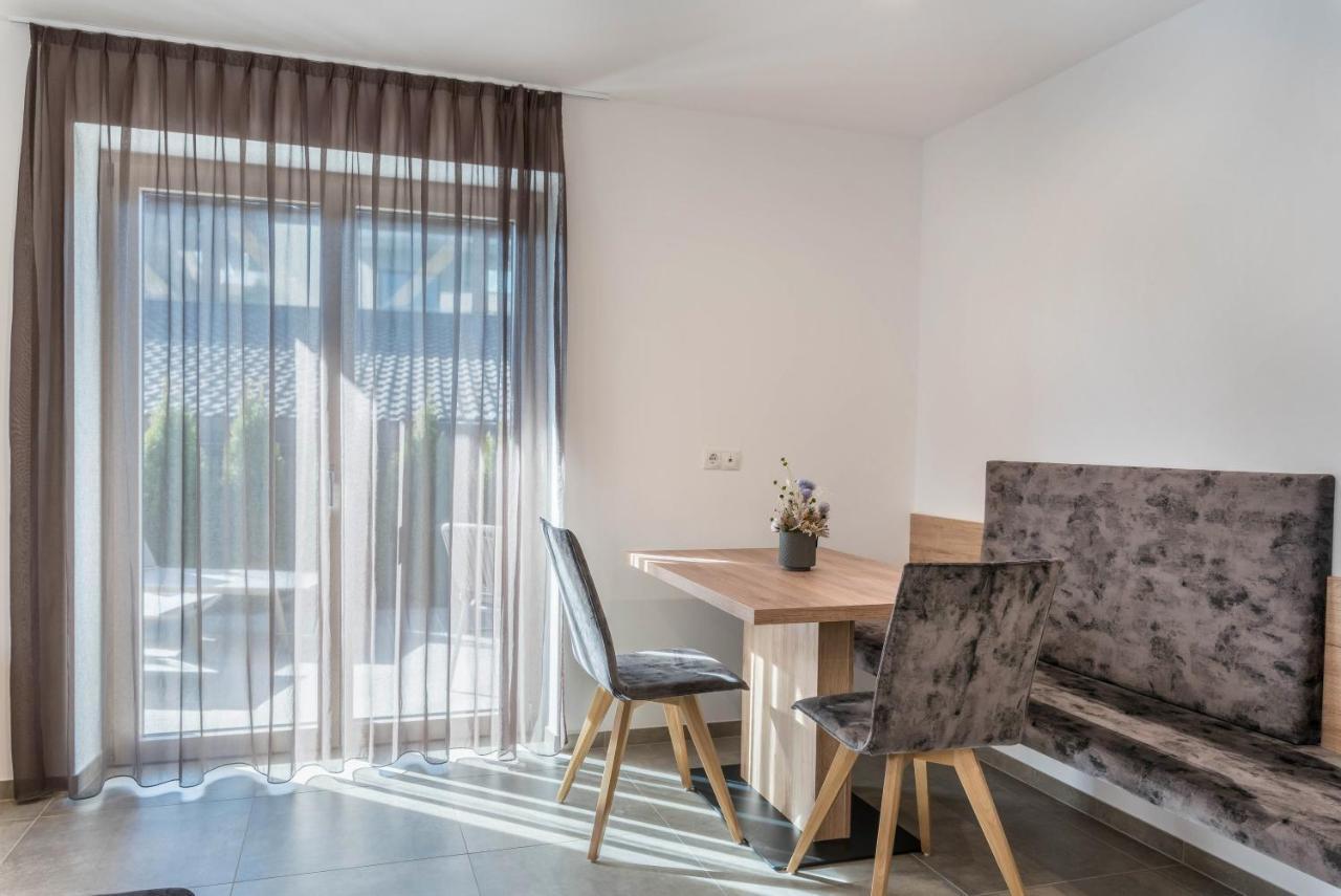 Aster Moments Apt Max San Genesio Atesino Ngoại thất bức ảnh